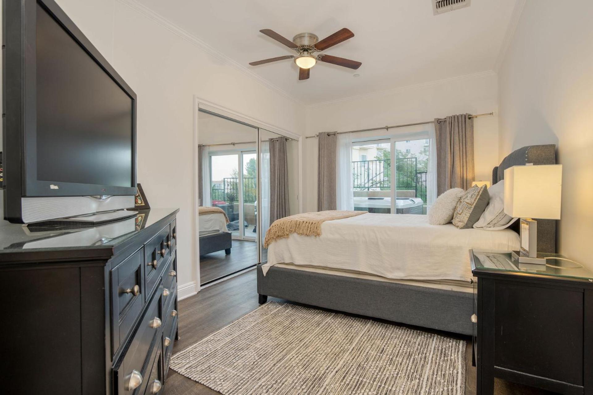 Luxury Modern W/ Great La Views Vakantiehuis